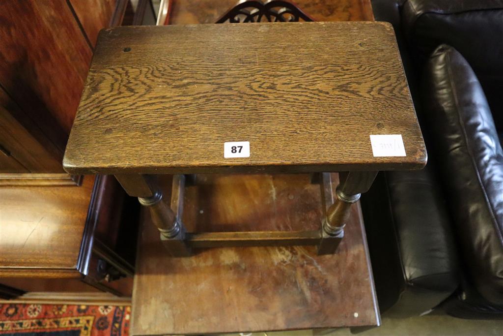 An 18th century style oak joint stool, width 46cm, depth 25cm, height 48cm